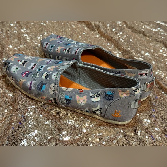 Skechers BOBS Gray Slip-On Shoes - Picture 4 of 8